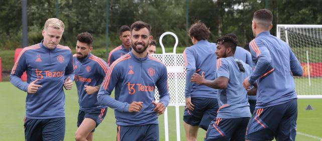 卡牌游戏竞技与休闲双模式解析