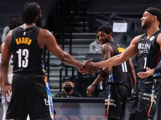 18岁超新星成广东内线希望！苦寻多年，他才是易建联接班人？