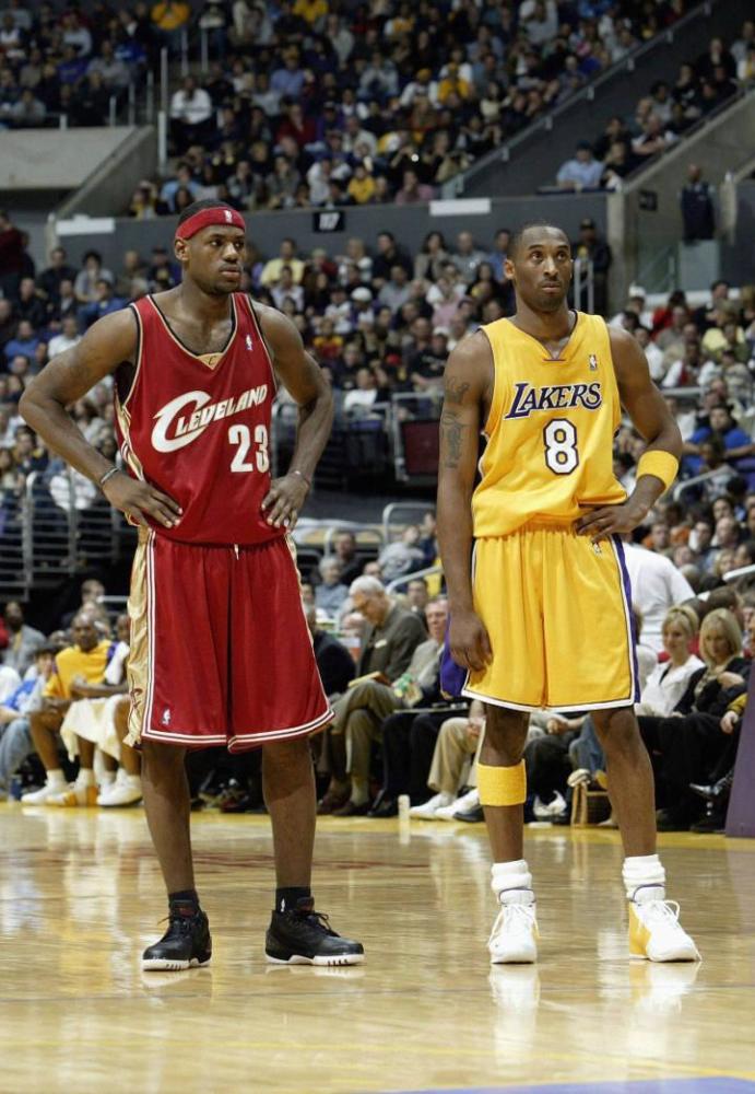 解析明尼苏达双城队如何利用球场顶棚技术应对五月依然存在的积雪