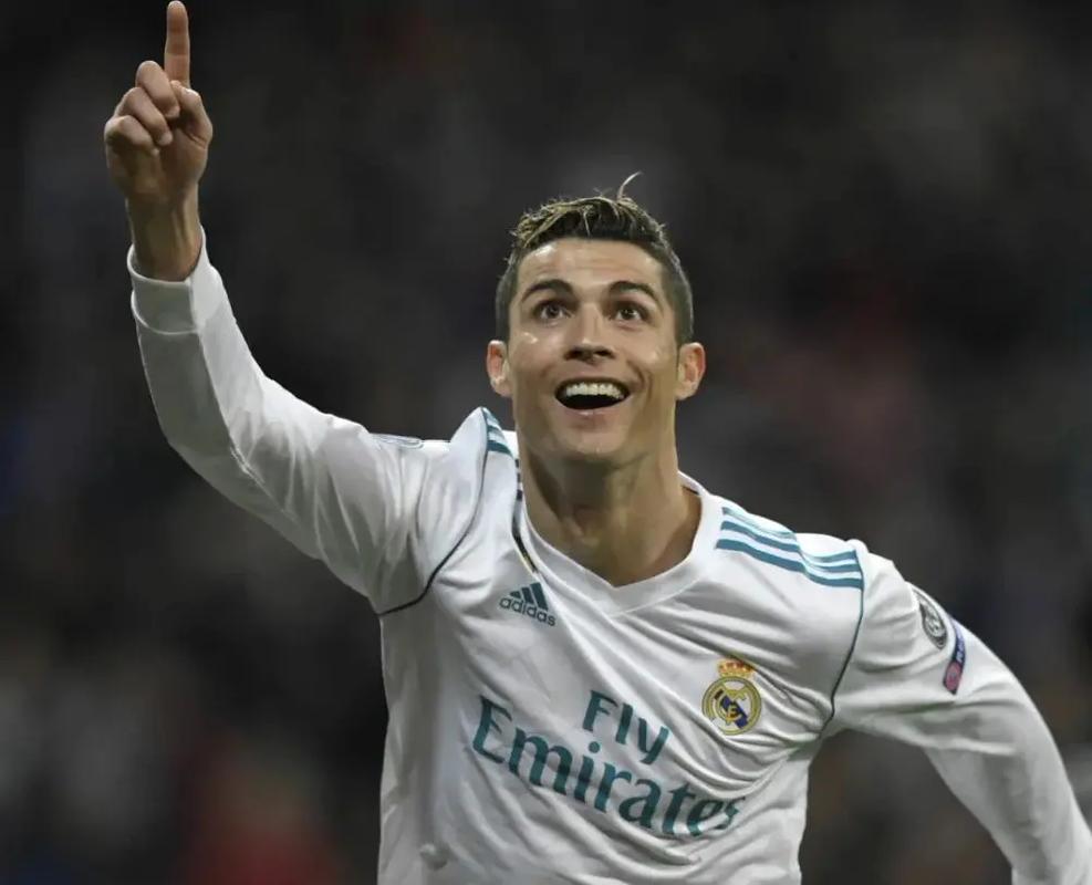 《原神》4.3版本「蔷薇与铳枪」壁纸放送：娜维娅美爆