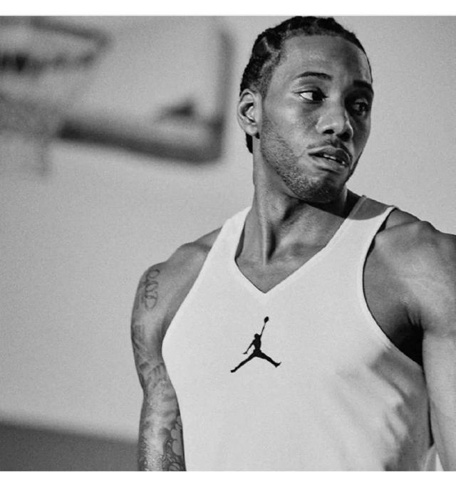 詹姆斯被国王队嘲讽！老詹为何无法得到尊重？湖人输球谁来背锅